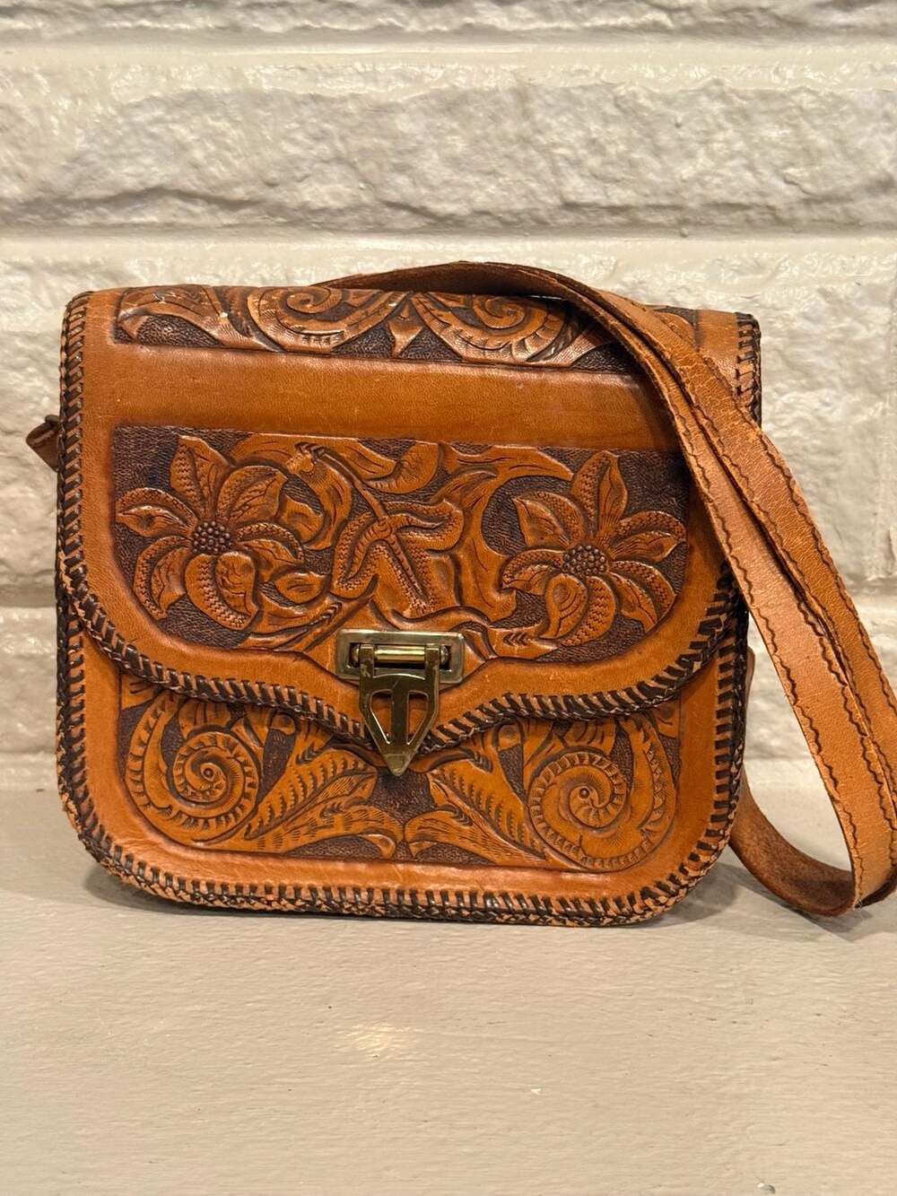 Vintage Hand Tooled Leather Floral Crossbody Bag Please See Pics